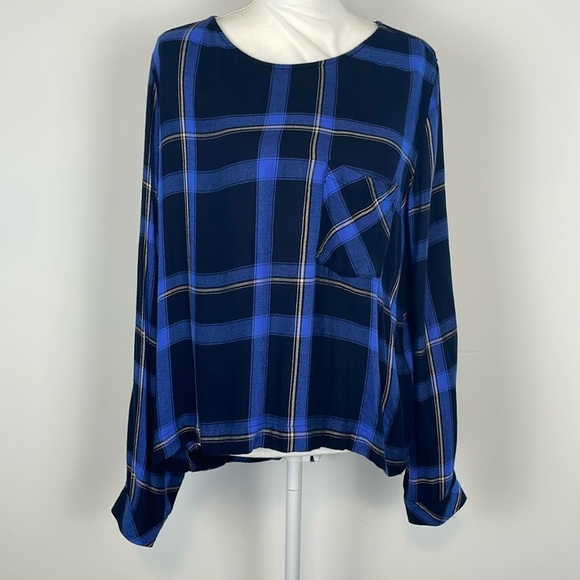 Cloth and Stone Blue and Black Plaid Flannel Top with Lace Up Back. Size Large. - Picture 1 of 11